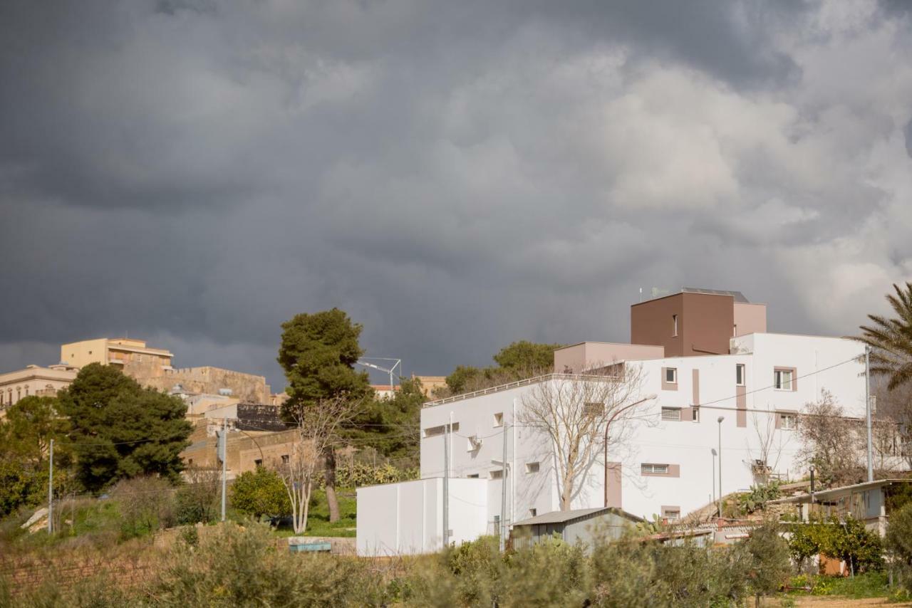 Hotel La Terrazza Di Harmakhis Partanna Exterior foto